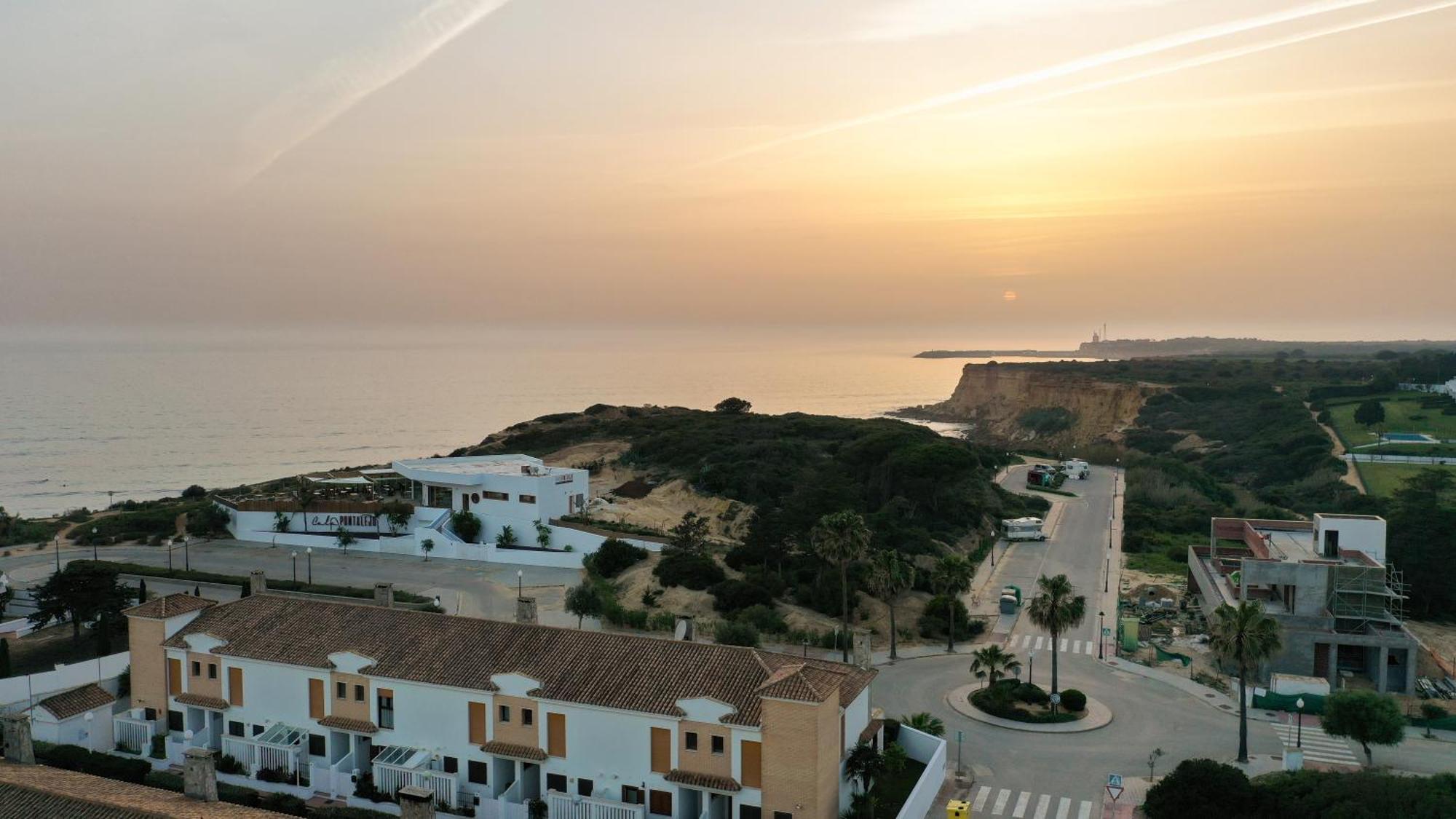 Villa Anyway Conil Un Lujo Frente Al Mar Conil De La Frontera Eksteriør billede
